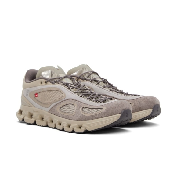 On Cloud X FKA TWIGS SWISS ENGINEERING Mens Shoes Size 10.5 Beige